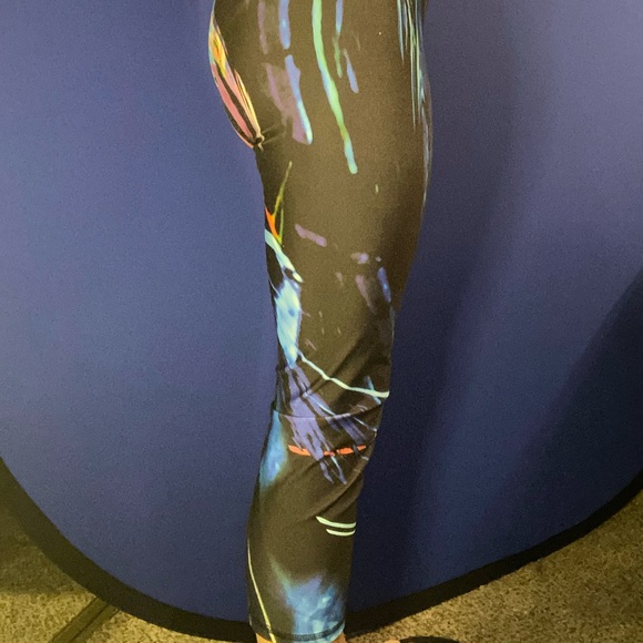 Fabletics Leggings - Picture 2 of 5